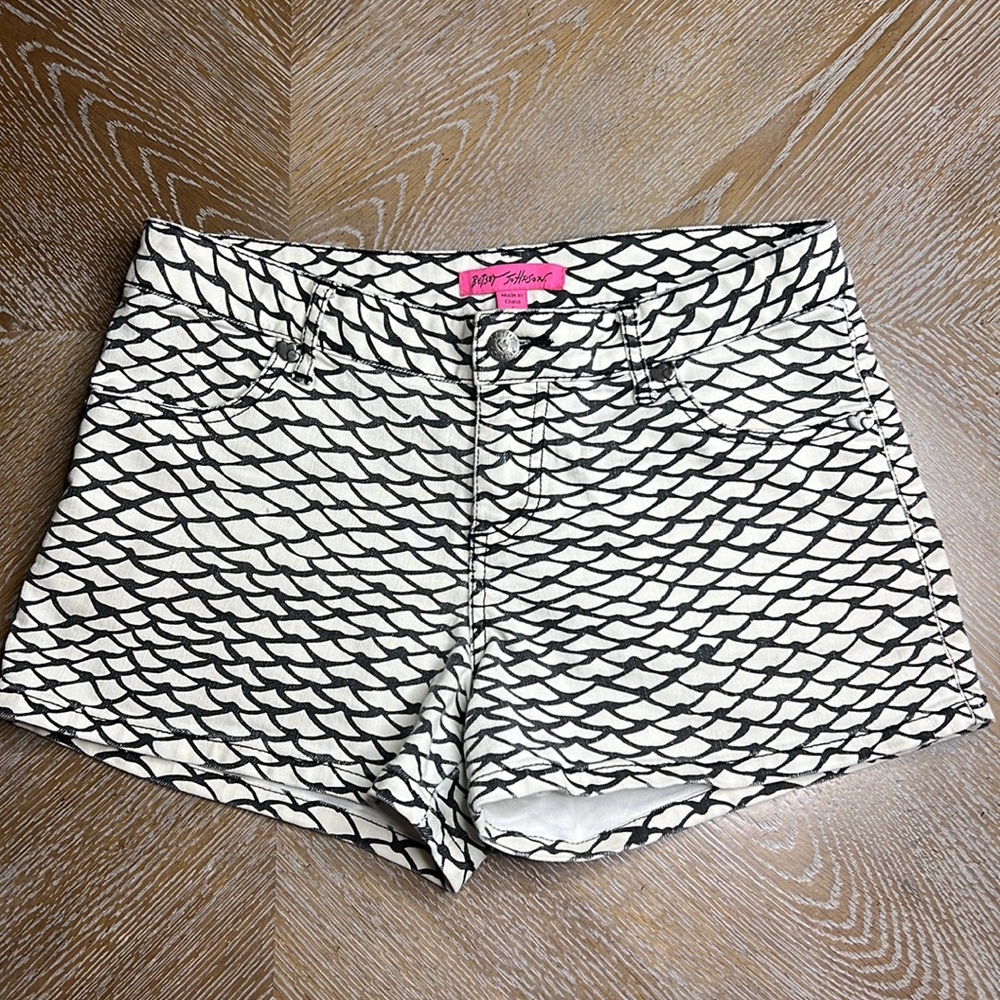 BETSY JOHNSON Mermaid Scale Shorts 4